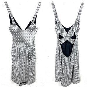 Anthropologie 9-H15 STCL Geometric Mini Dress Open Back Button Detail Gray Large